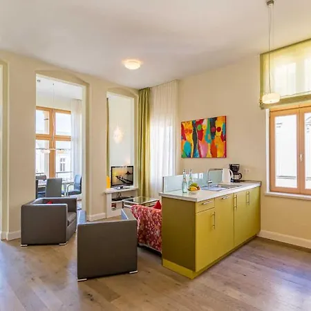 Julius App 6 Pop Art *