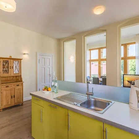 Julius App 6 Pop Art アパート ゼーバート・ヘリングスドルフ