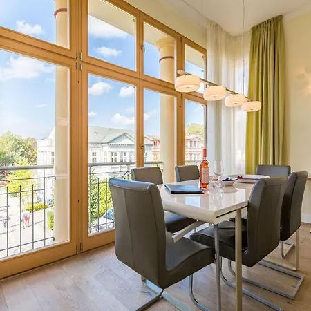 アパート Julius App 6 Pop Art *